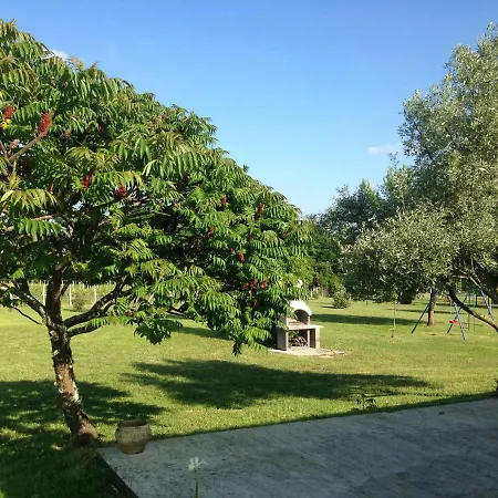 Maison De Vacances * Juillac (Gironde)